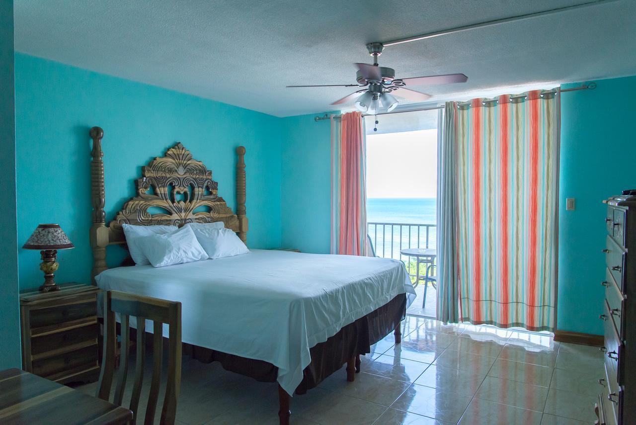 Deluxe Montego Bay Club Studio&Suites Exterior foto