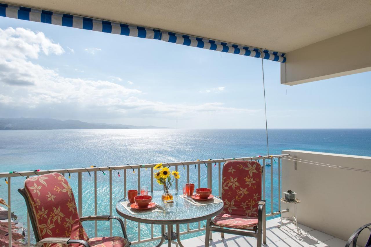 Deluxe Montego Bay Club Studio&Suites Exterior foto